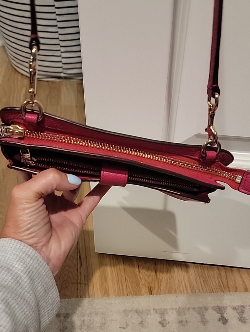 Coach Noa Pop-Up Messenger Leather Bag In Berry - Picture 6 of 17